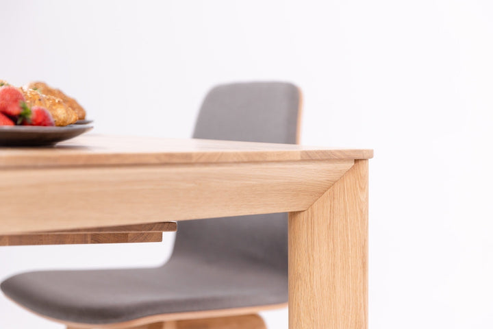 Tavolo da pranzo fisso in legno massiccio DITA | KARPIS