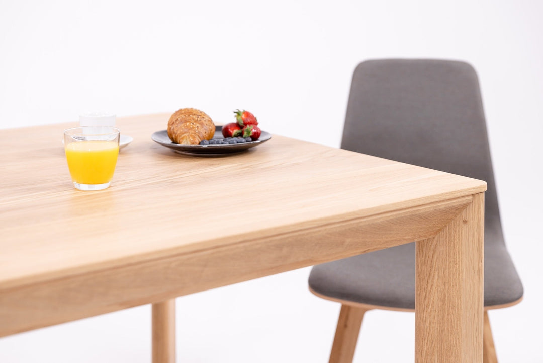 Tavolo da pranzo allungabile in legno massiccio DITA | KARPIS