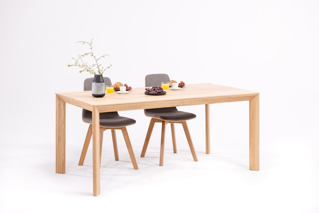 Tavolo da pranzo allungabile in legno massiccio DITA | KARPIS