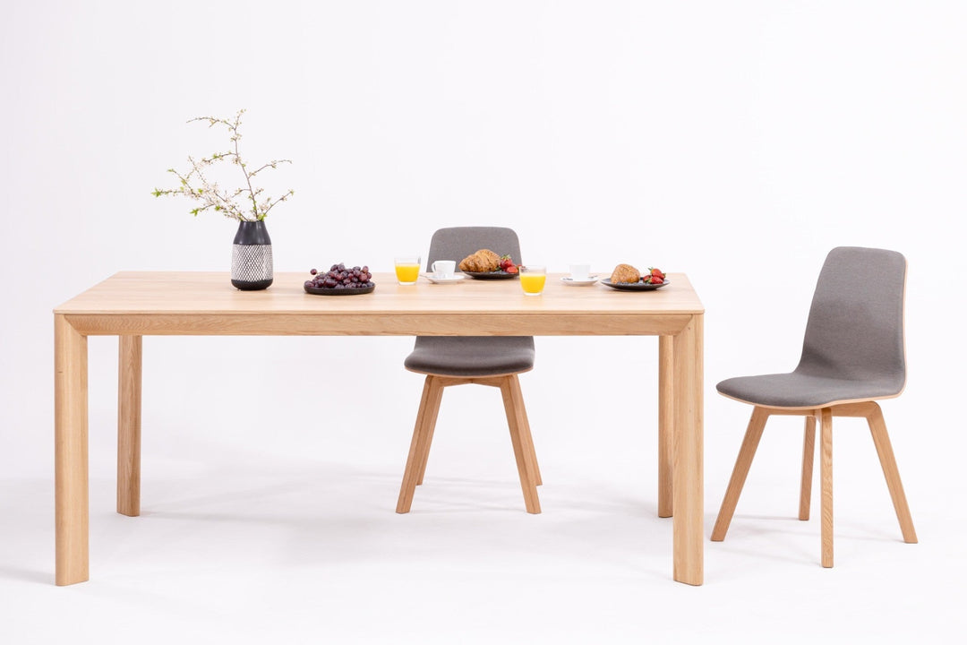 Tavolo da pranzo fisso in legno massiccio DITA | KARPIS