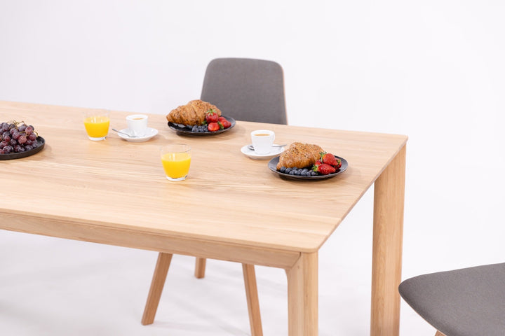 Tavolo da pranzo allungabile in legno massiccio DITA | KARPIS