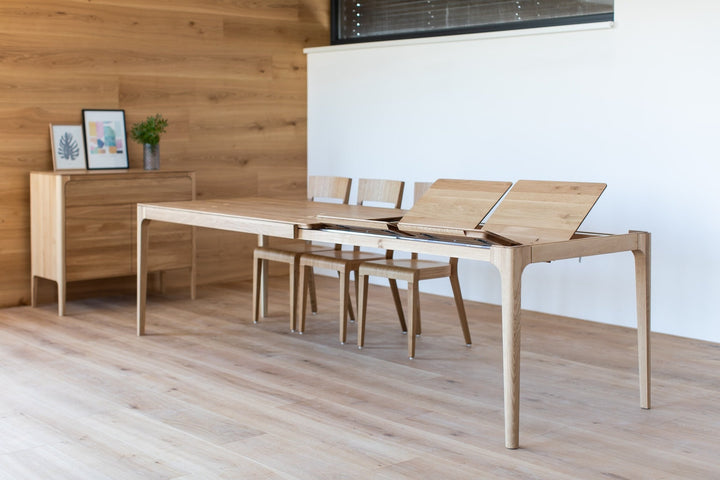 Tavolo da pranzo allungabile in legno massiccio CREATIV | KARPIS