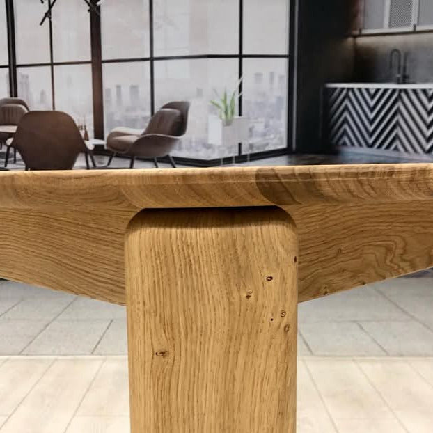 Tavolino in rovere massiccio Victoria | VESKOR