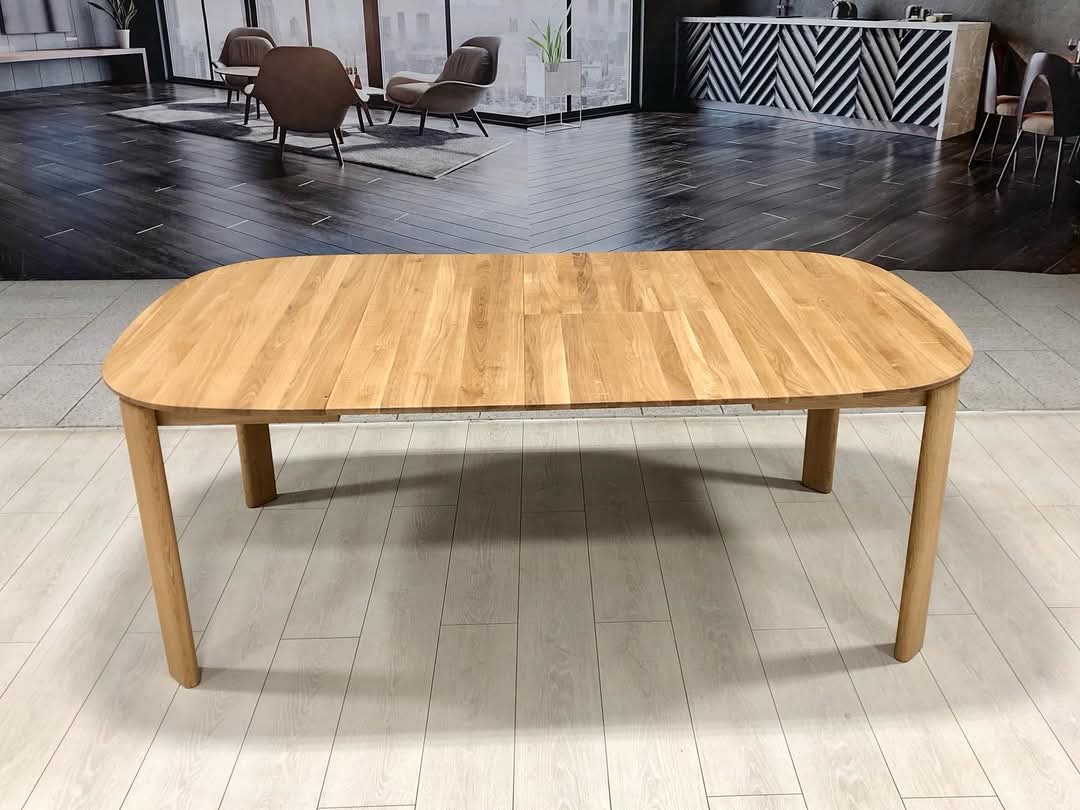 Tavolo da pranzo rotondo allungabile in legno massiccio di rovere Victoria | VESKOR