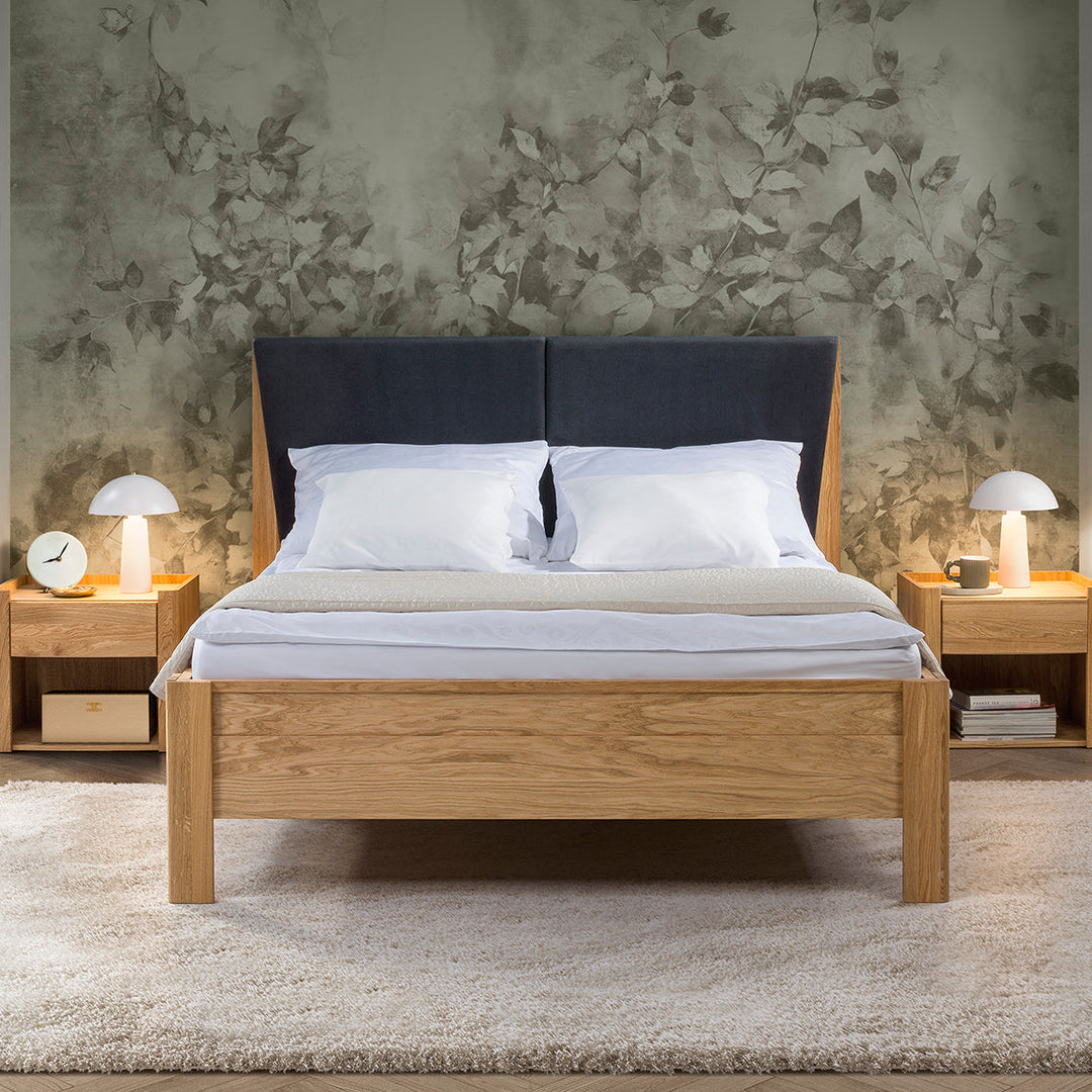 Comodino VESKOR in rovere massiccio LISBOA 79