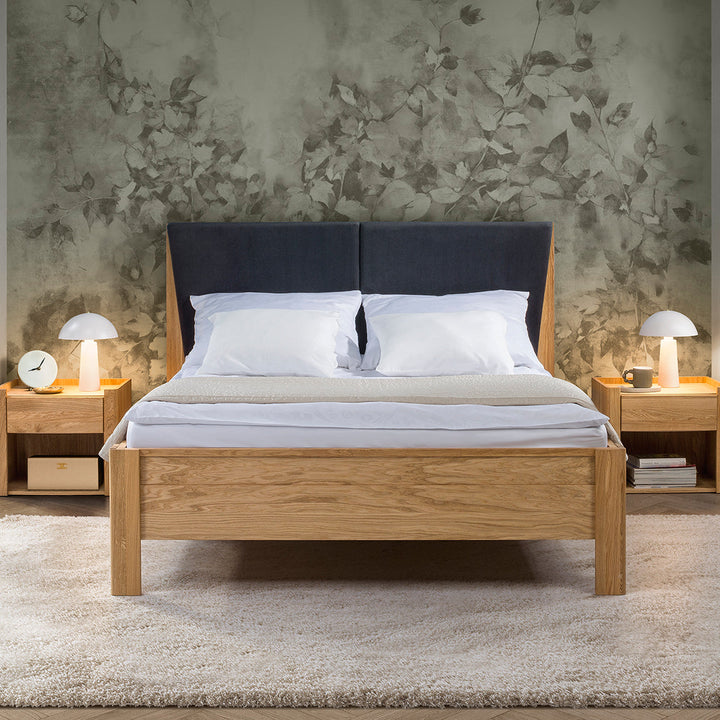 Comodino VESKOR in rovere massiccio LISBOA 79