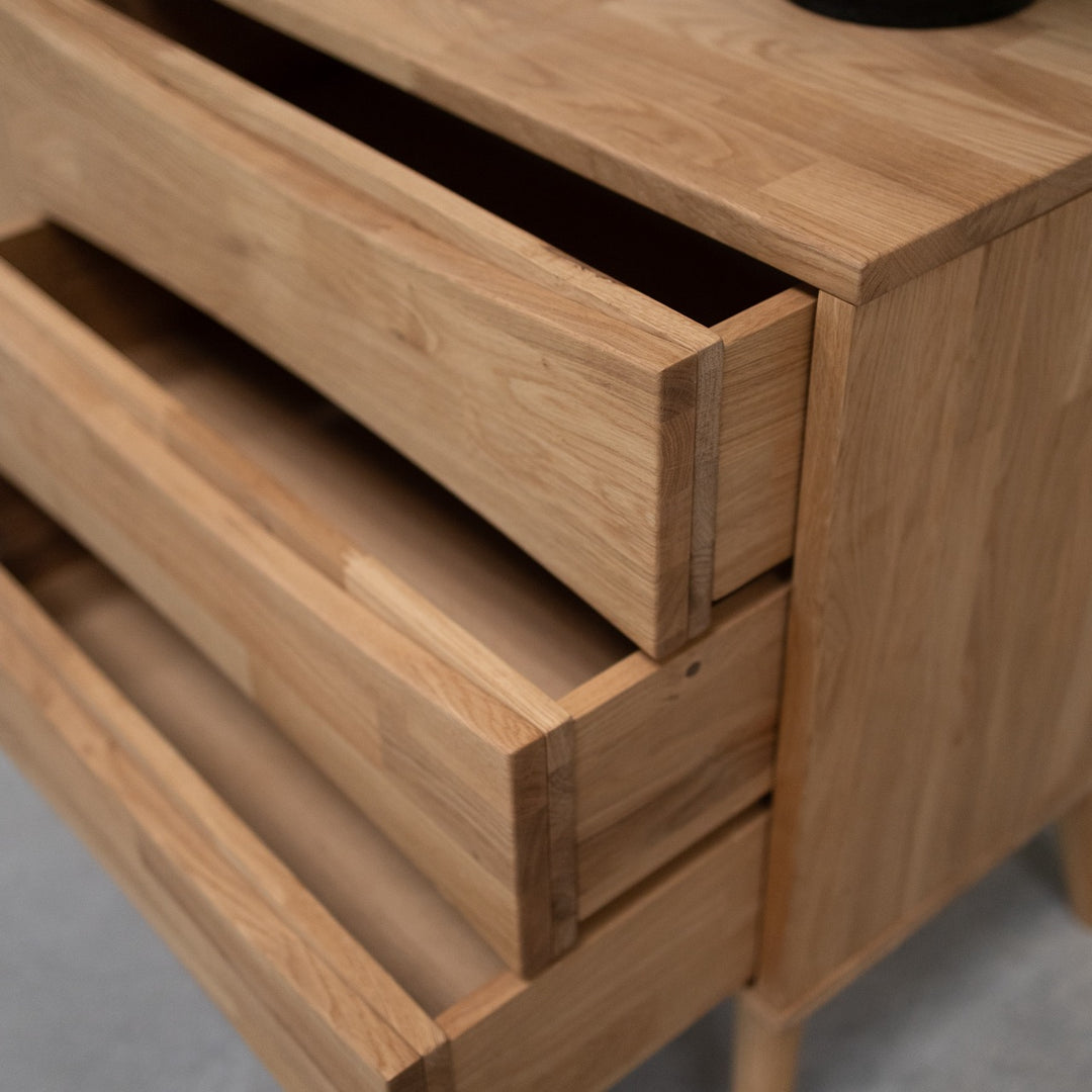 VESKOR Credenza in legno di quercia in rovere massiccio sostenibile