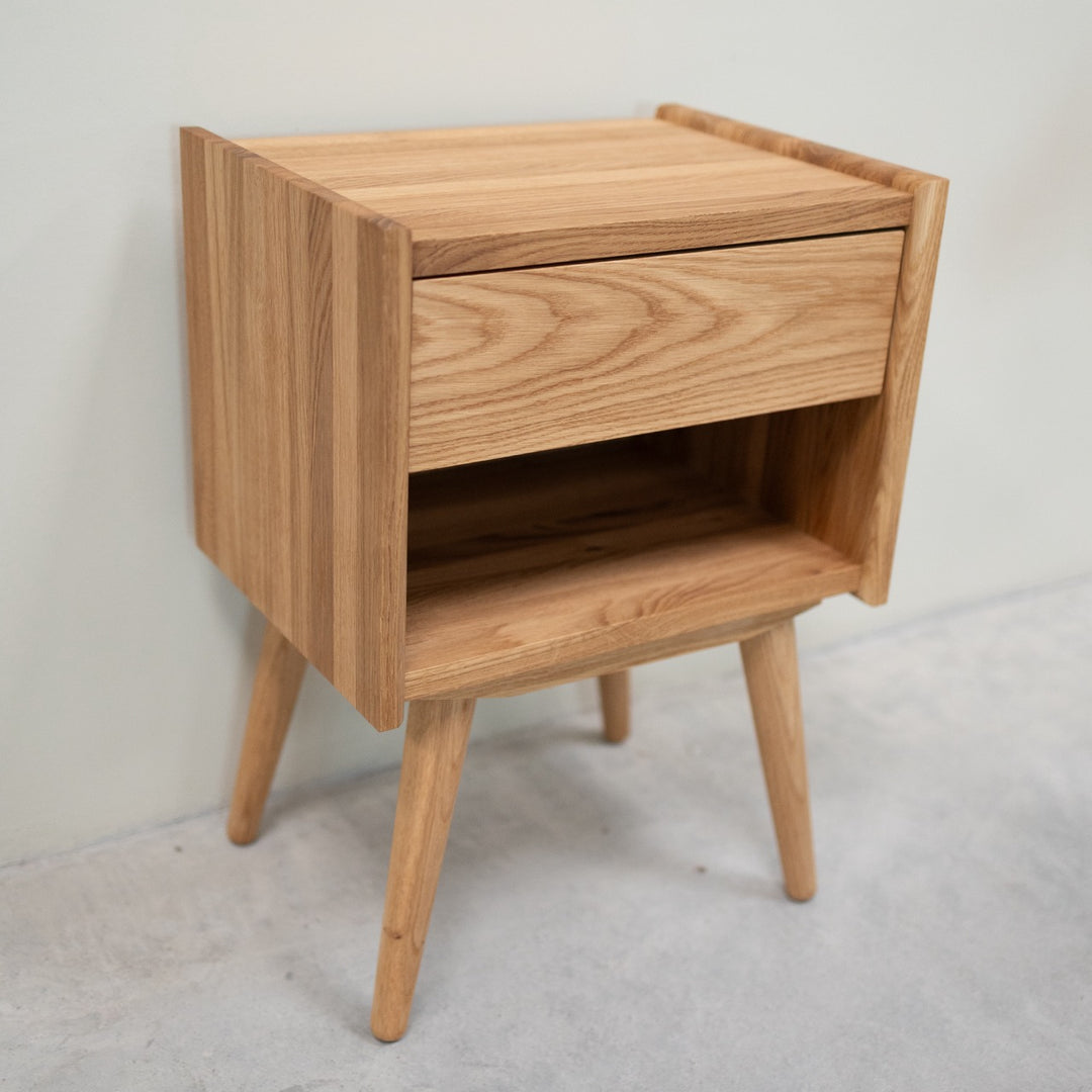 Comodino in legno massiccio VESKOR Oak MALMO
