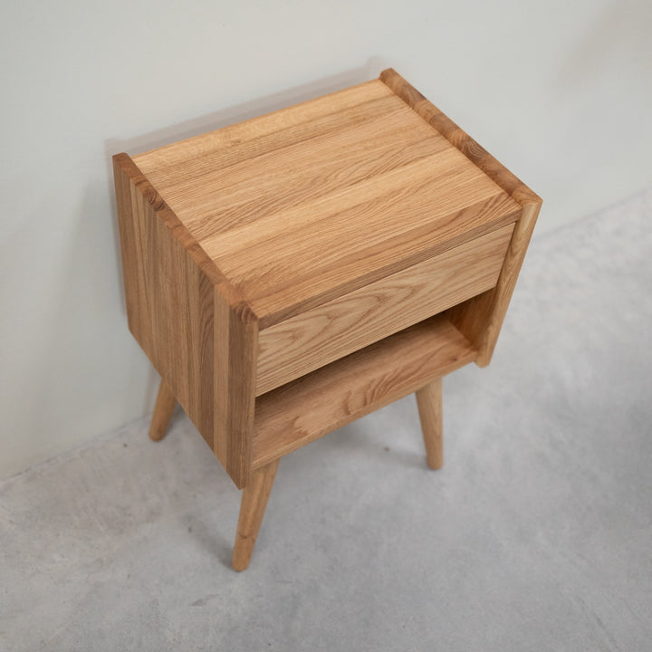 Comodino in legno massiccio VESKOR Oak MALMO