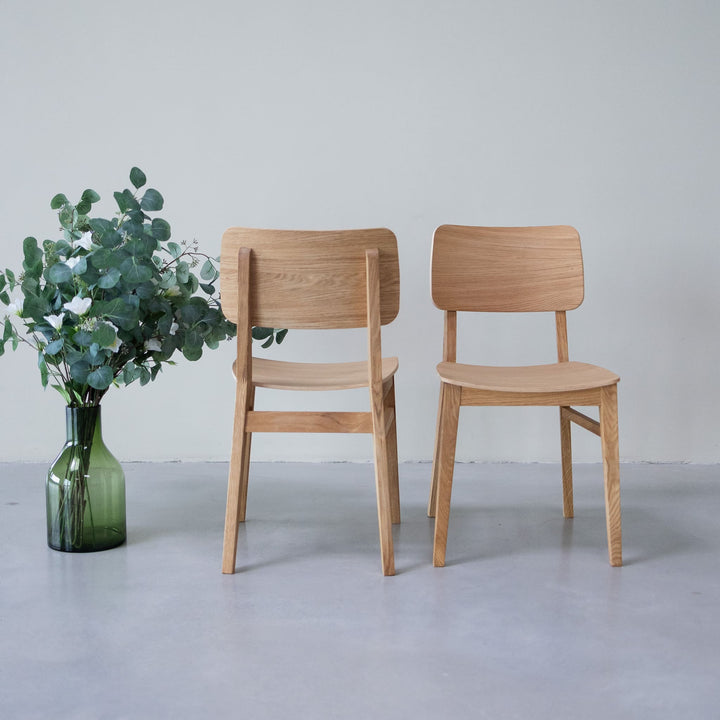 VESKOR Confezione di sedie da pranzo in rovere massiccio della collezione Dania Mobili nordici dal design moderno Mobel.Store