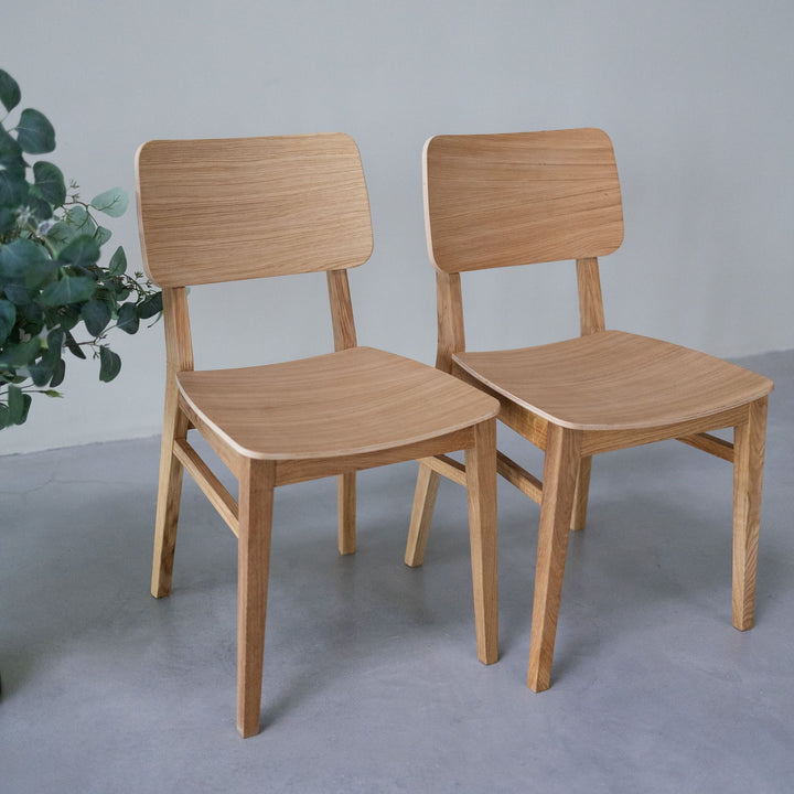 VESKOR Confezione di sedie da pranzo in rovere massiccio della collezione Dania Mobili nordici dal design moderno Mobel.Store