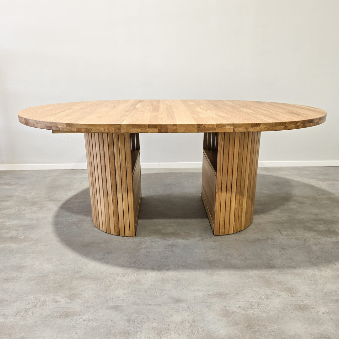 VESKOR Tavolo da pranzo rotondo allungabile in rovere massiccio ROMA 135-235 x 135 x 75 cm.
