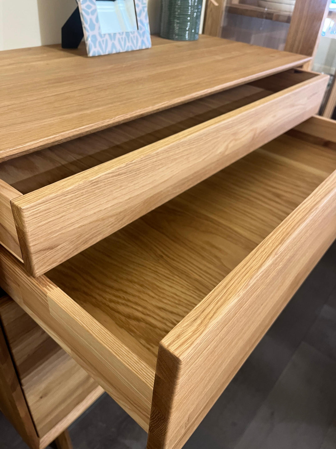 Cassettiera KODAMA in rovere massiccio, 100x46x92 cm | VESKOR