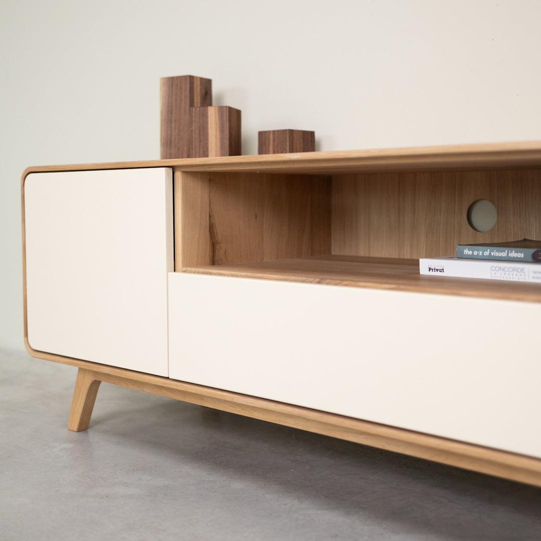 Mobile TV in legno massello OSLO 3 | VESKOR