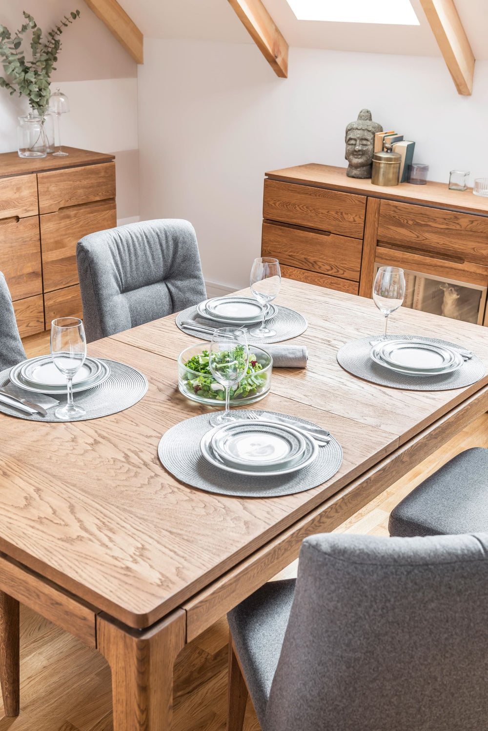 VESKOR Montenegro mobili in legno di quercia, vetrina, credenza, cassettiera, tavolo da pranzo, tavolino, moderno, elegante, design nordico